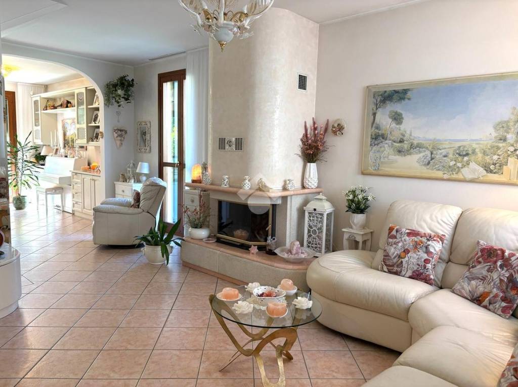 casa indipendente in vendita a Venezia in zona Mestre