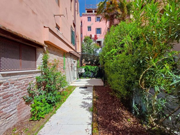 appartamento in vendita a Venezia in zona Sestiere Cannaregio