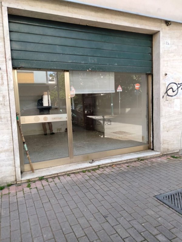 locale commerciale in vendita a Venezia in zona Mestre