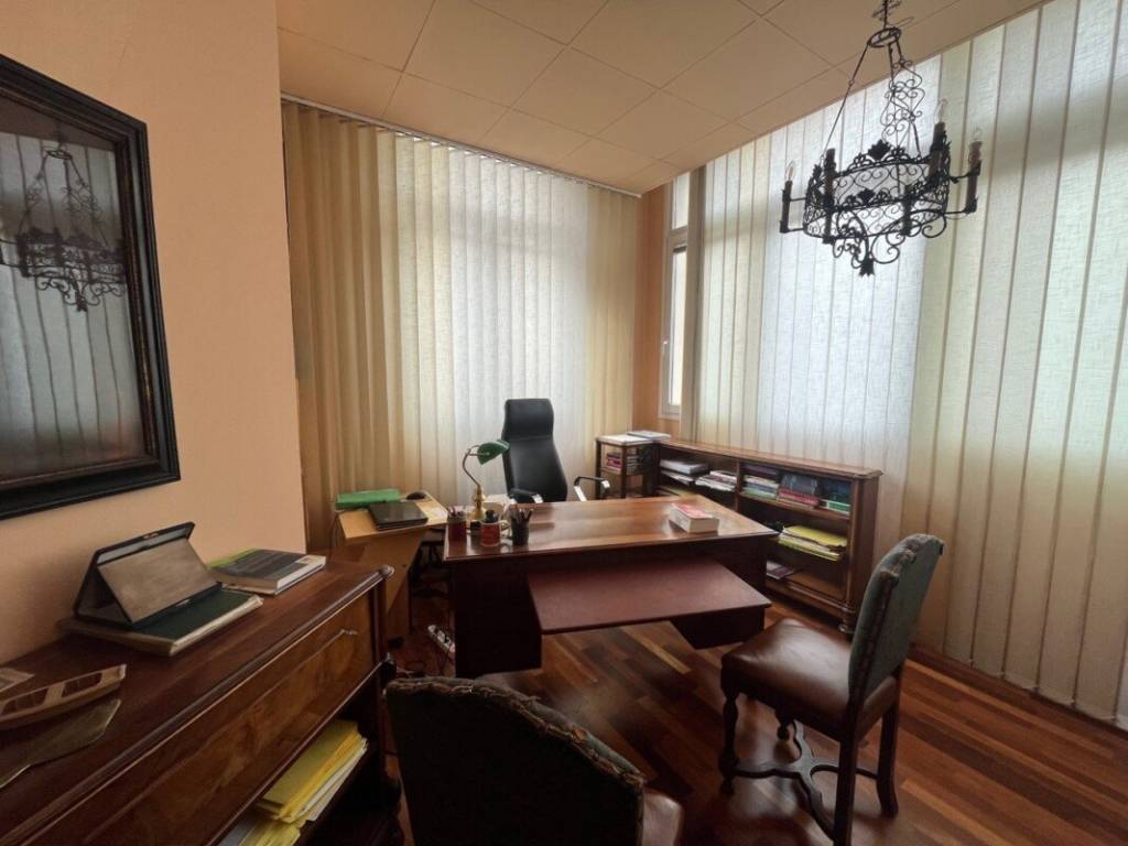 ufficio in vendita a Venezia in zona Marghera