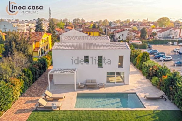 casa indipendente in vendita a Venezia in zona Marocco