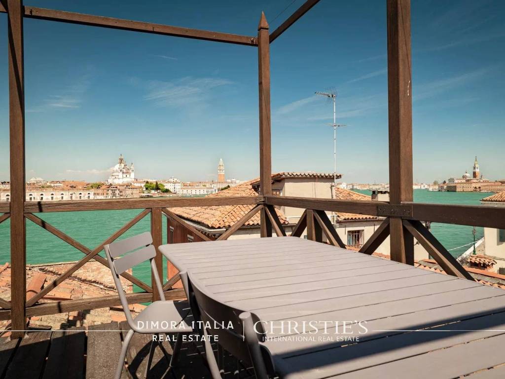 casa indipendente in vendita a Venezia in zona Giudecca
