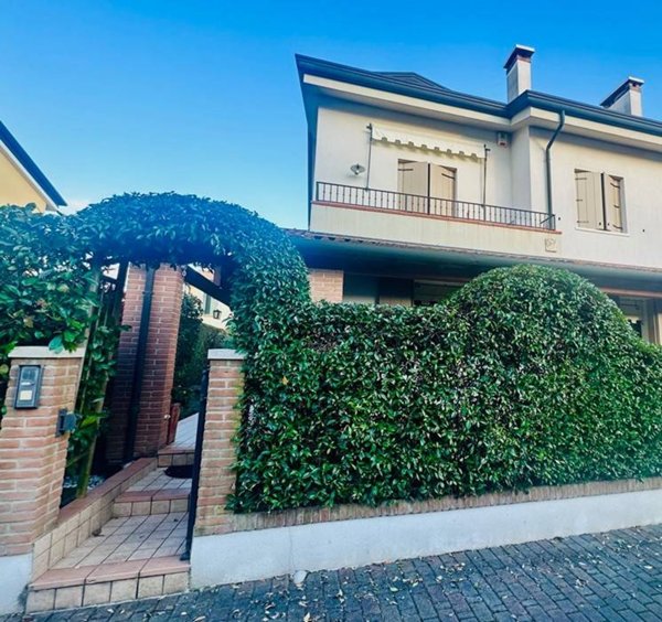 casa indipendente in vendita a Venezia in zona Trivignano