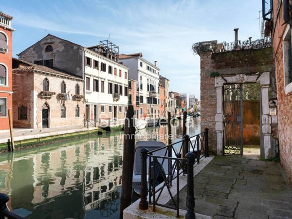 appartamento in vendita a Venezia in zona Sestiere Cannaregio