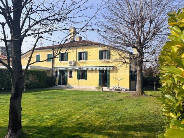 casa indipendente in vendita a Venezia in zona Favaro Veneto