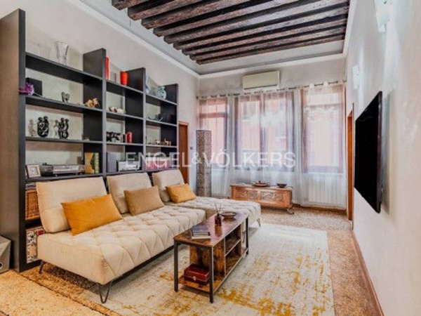 appartamento in vendita a Venezia in zona Sestiere Santa Croce
