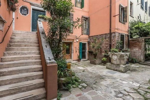 appartamento in vendita a Venezia in zona Sestiere Castello