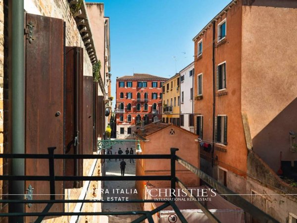appartamento in vendita a Venezia in zona Sestiere Cannaregio