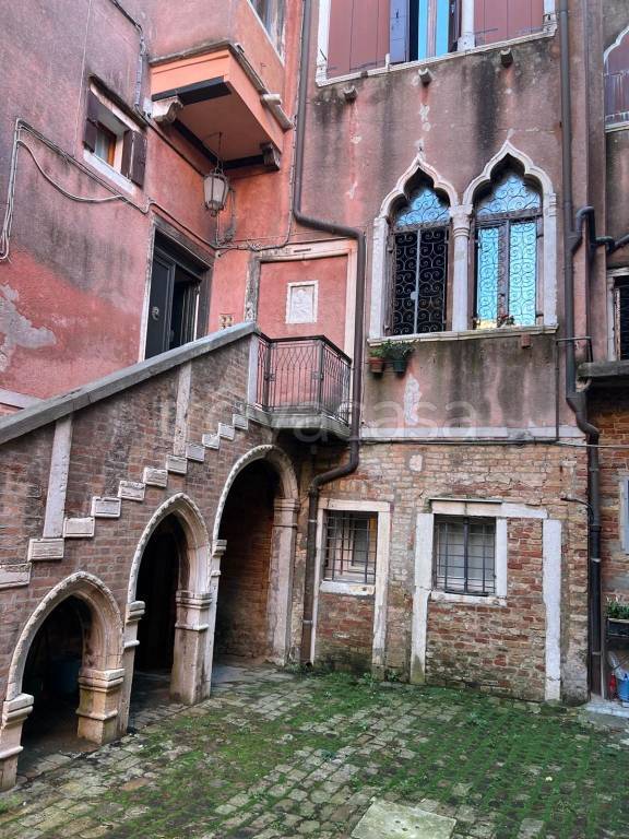 appartamento in vendita a Venezia in zona Sestiere Castello