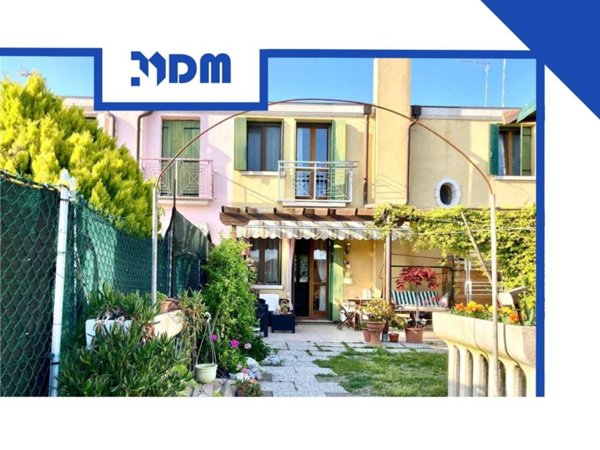 casa indipendente in vendita a Venezia in zona Pellestrina