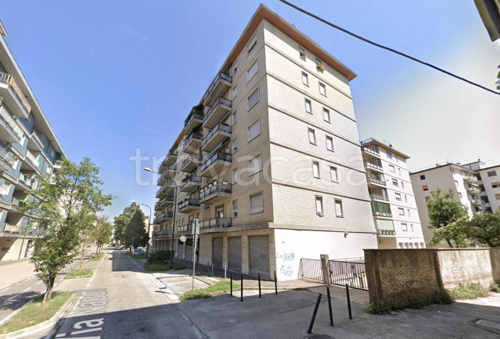 negozio in vendita a Venezia in zona Mestre