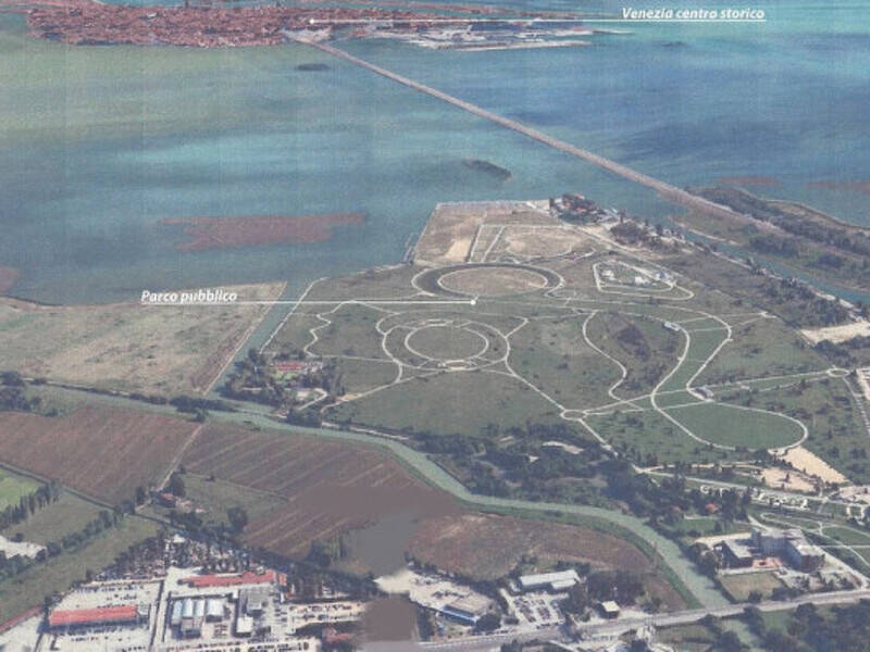 terreno edificabile in vendita a Venezia in zona Tessera
