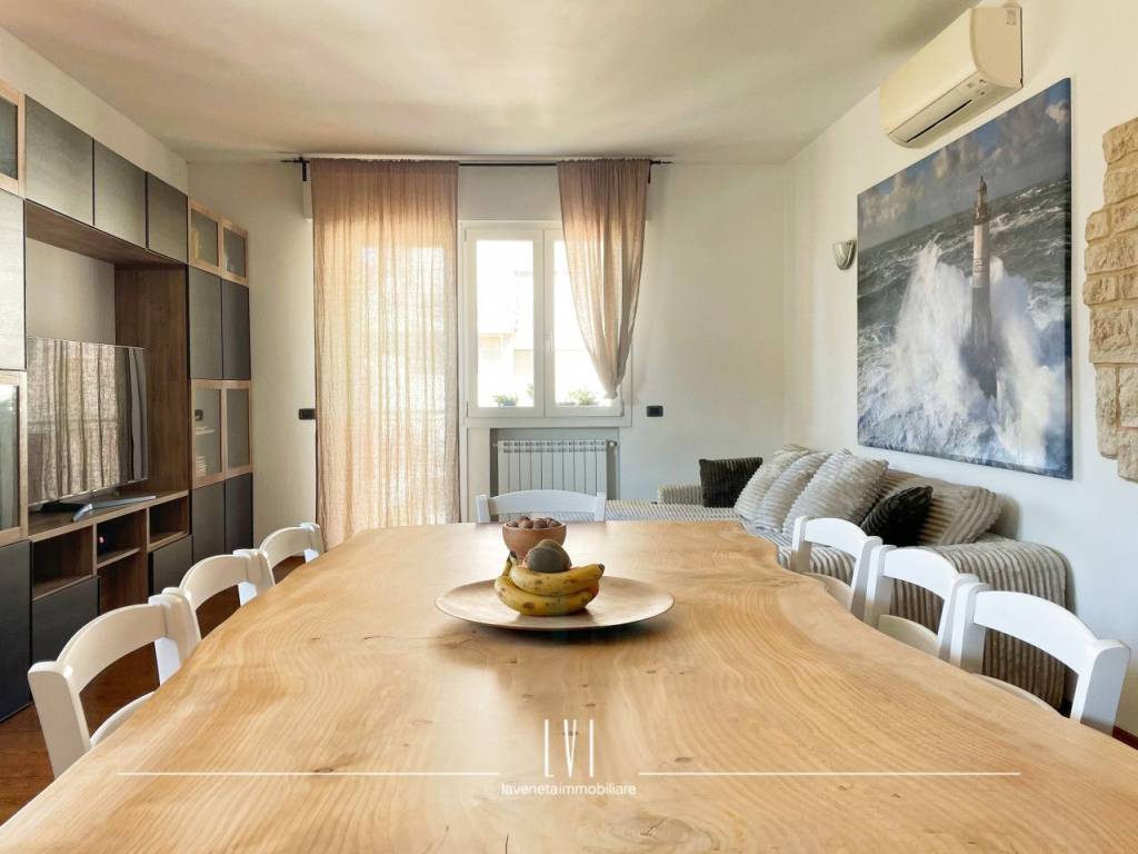 appartamento in vendita a Venezia in zona Lido di Venezia