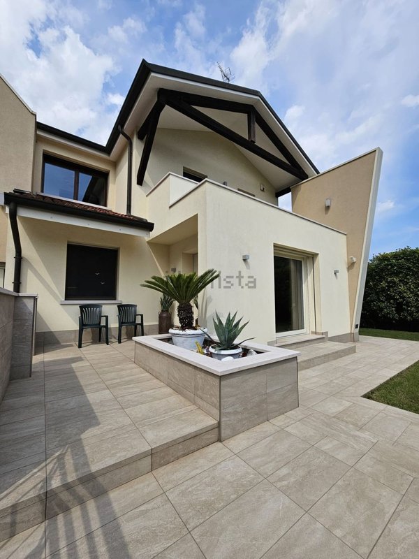 casa indipendente in vendita a Venezia in zona Mestre