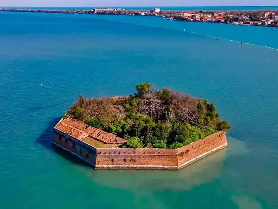 casa indipendente in vendita a Venezia in zona Lido di Venezia