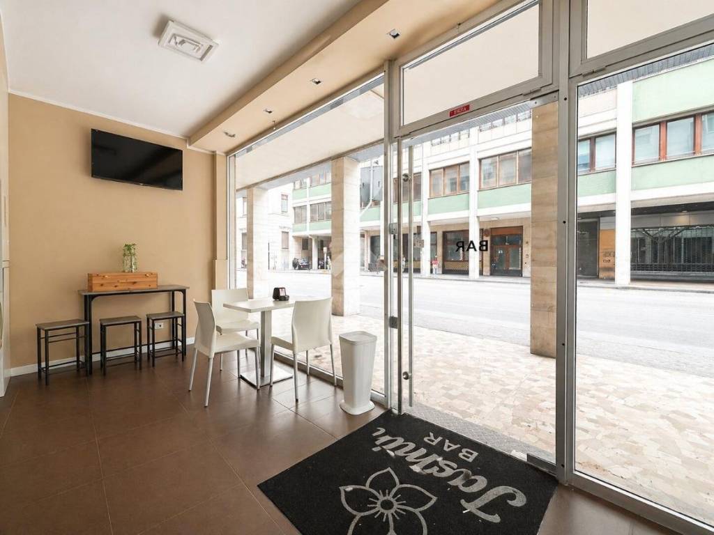 negozio in vendita a Venezia in zona Marghera