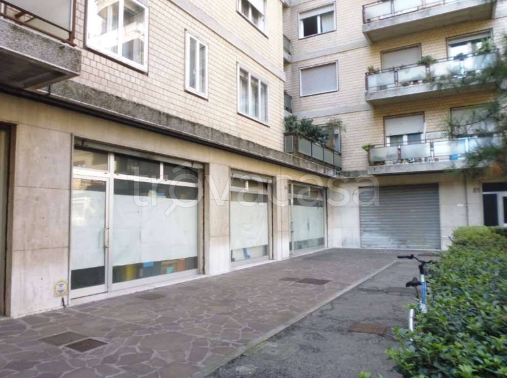negozio in vendita a Venezia in zona Mestre