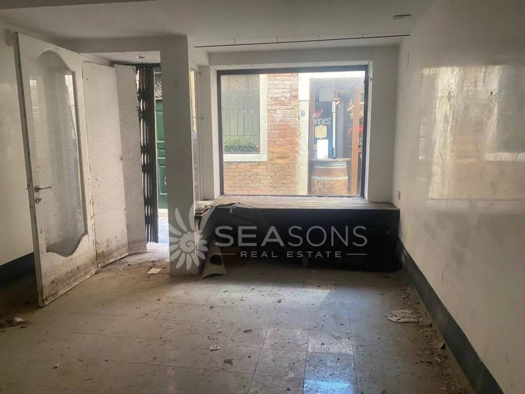 negozio in vendita a Venezia in zona Sestiere Dorsoduro