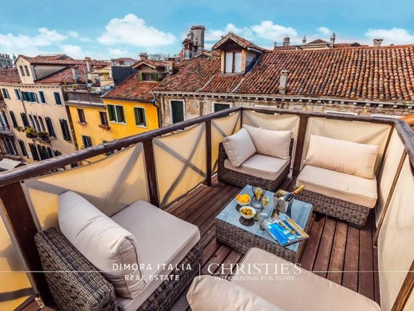 appartamento in vendita a Venezia in zona Murano