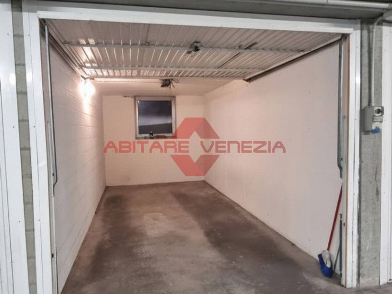 negozio in vendita a Venezia in zona Pellestrina