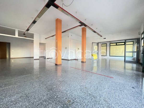 negozio in vendita a Venezia in zona Mestre