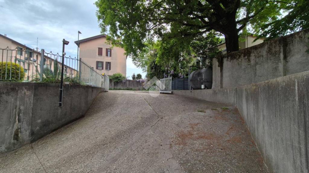 negozio in vendita a Venezia in zona Mestre