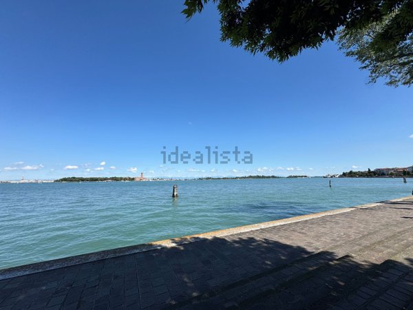 appartamento in vendita a Venezia in zona Lido di Venezia