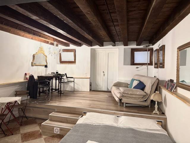 ufficio in vendita a Venezia in zona Sestiere Cannaregio
