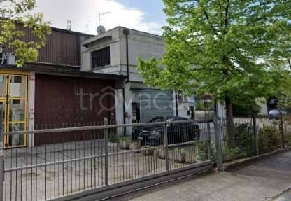locale di sgombero in vendita a Venezia in zona Mestre