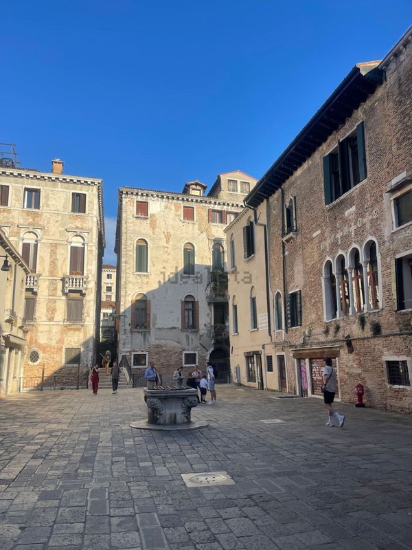 appartamento in vendita a Venezia in zona Sestiere Santa Croce