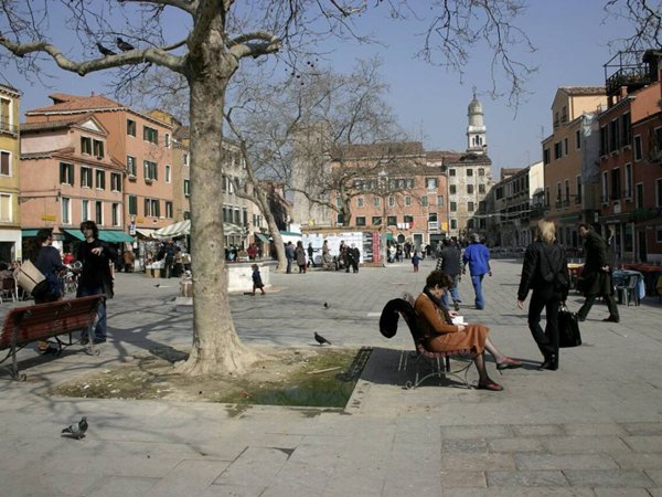 negozio in vendita a Venezia in zona Sestiere Dorsoduro