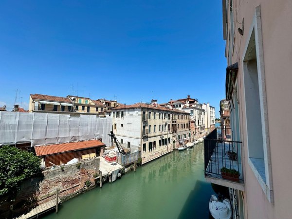 appartamento in vendita a Venezia in zona Sestiere Santa Croce