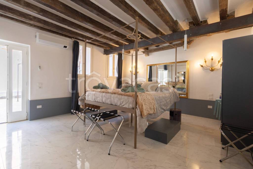 appartamento in vendita a Venezia in zona Sestiere Cannaregio
