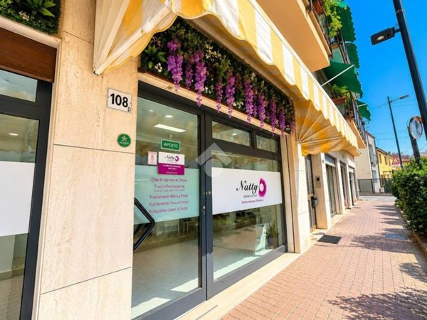 negozio in vendita a Venezia in zona Mestre
