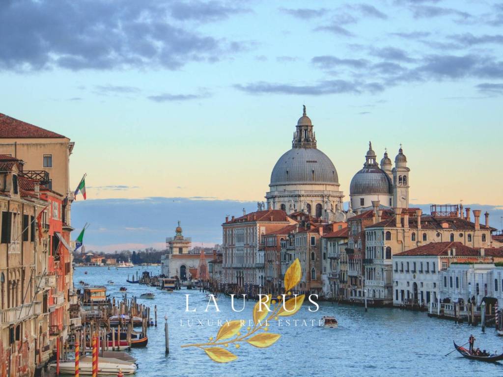intera palazzina in vendita a Venezia in zona Sestiere San Marco