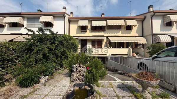 casa indipendente in vendita a Venezia in zona Zelarino