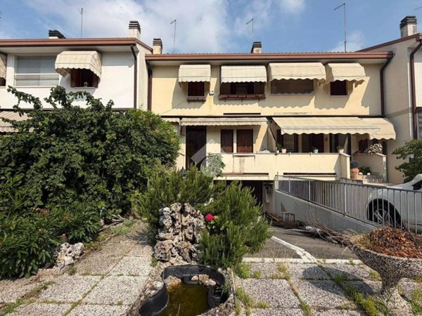 casa indipendente in vendita a Venezia in zona Zelarino