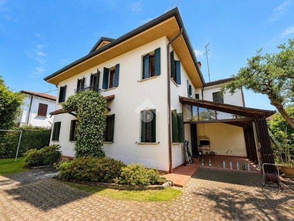 casa indipendente in vendita a Venezia in zona Mestre