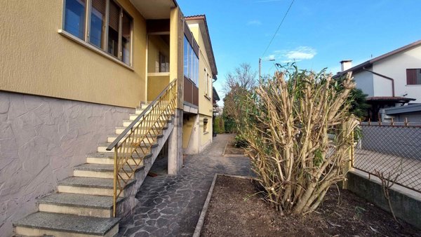 casa indipendente in vendita a Venezia in zona Zelarino