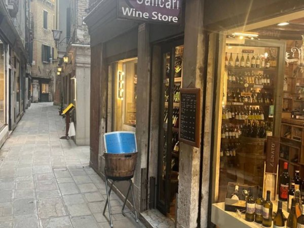 negozio in vendita a Venezia in zona Sestiere San Marco