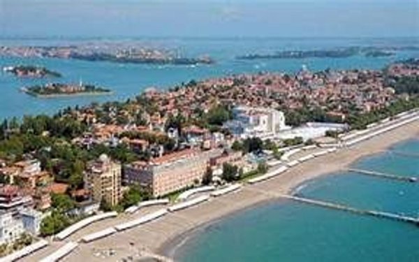 appartamento in vendita a Venezia in zona Lido di Venezia