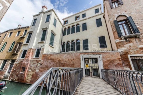 appartamento in vendita a Venezia in zona Sestiere San Polo