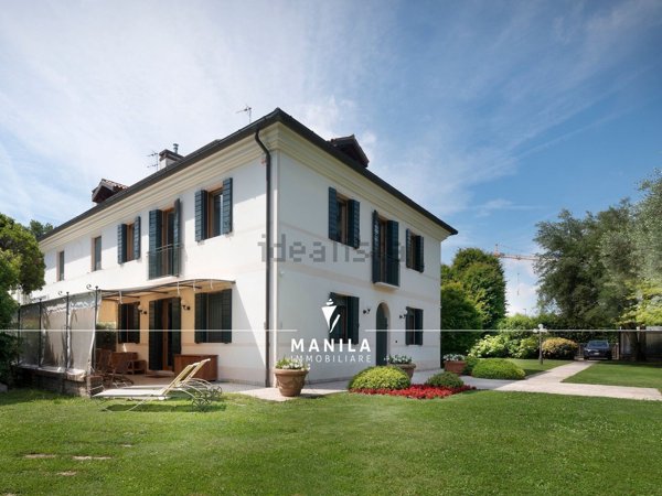 casa indipendente in vendita a Venezia in zona Mestre