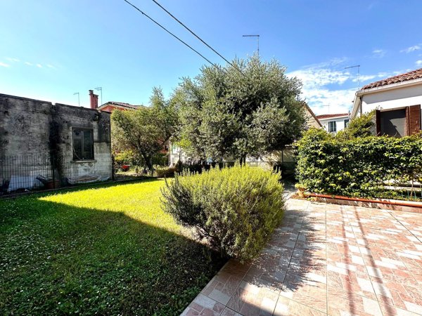 appartamento in vendita a Venezia in zona Murano