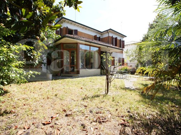 casa indipendente in vendita a Venezia in zona Mestre