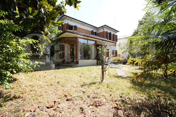 casa indipendente in vendita a Venezia in zona Mestre