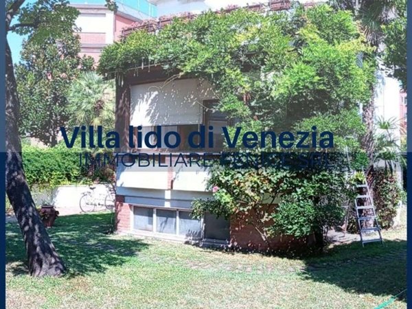 casa indipendente in vendita a Venezia in zona Lido di Venezia