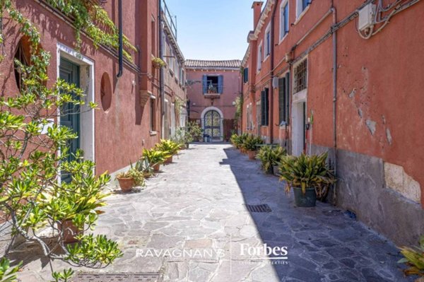 appartamento in vendita a Venezia in zona Giudecca
