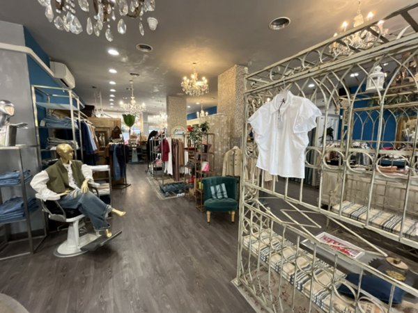 negozio in vendita a Venezia in zona Mestre