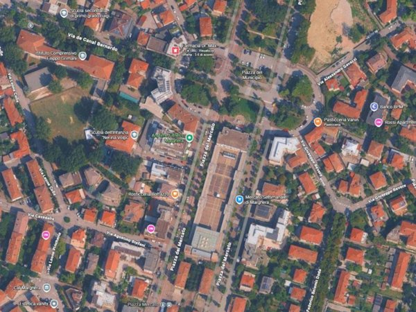 negozio in vendita a Venezia in zona Marghera